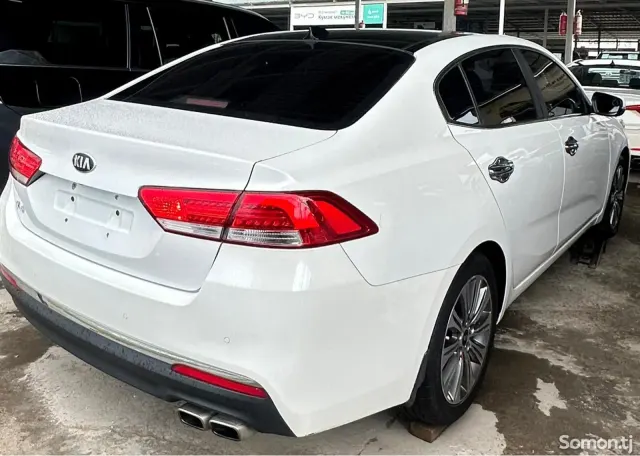 Kia K4 2014 · 2.0 AT