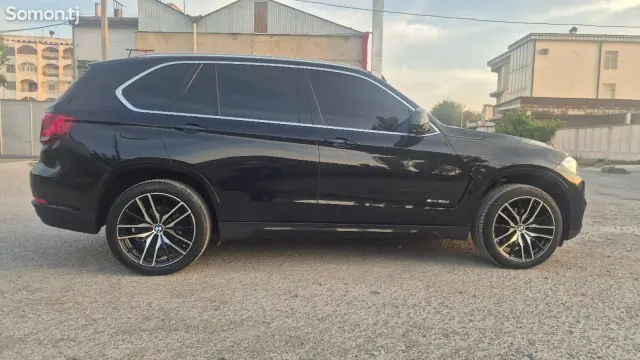 BMW X5 2015 · 3.0 AT