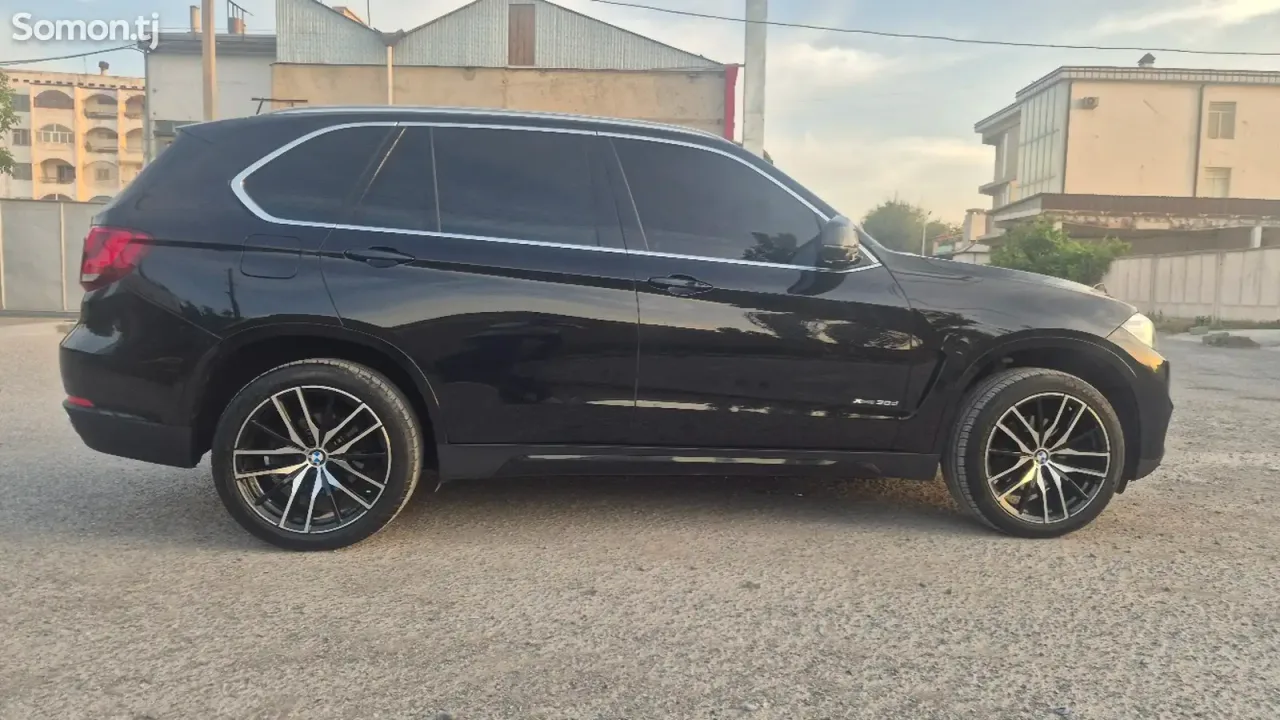 BMW X5 2015 · 3.0 AT