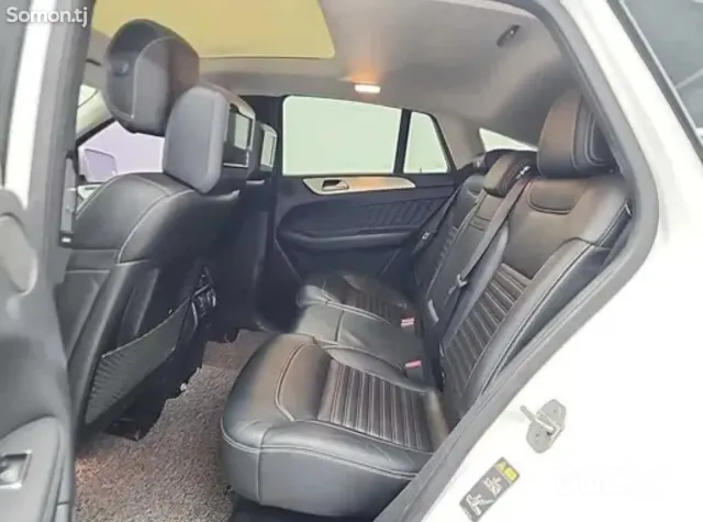 Mercedes-Benz GLE class 2016 · 3.5 AT