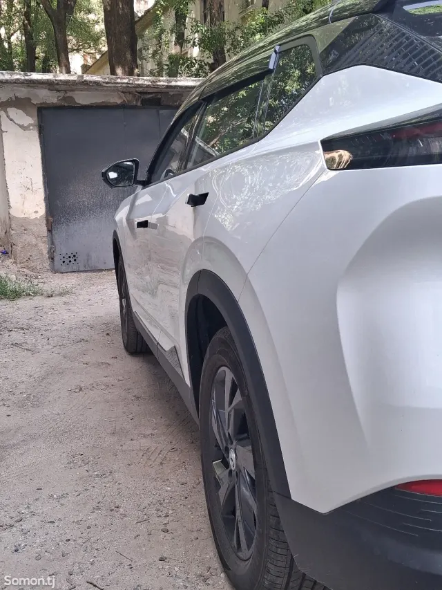 Dongfeng L7 2025 · AT