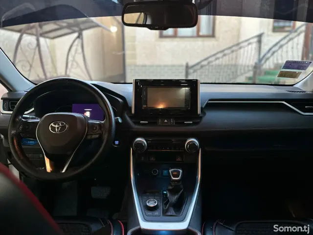 Toyota RAV 4 2019 · 2.5 AT
