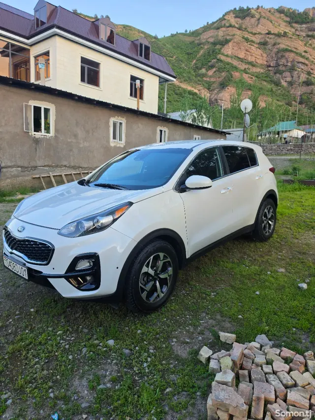 Kia Sportage 2021 · 2.4 AT