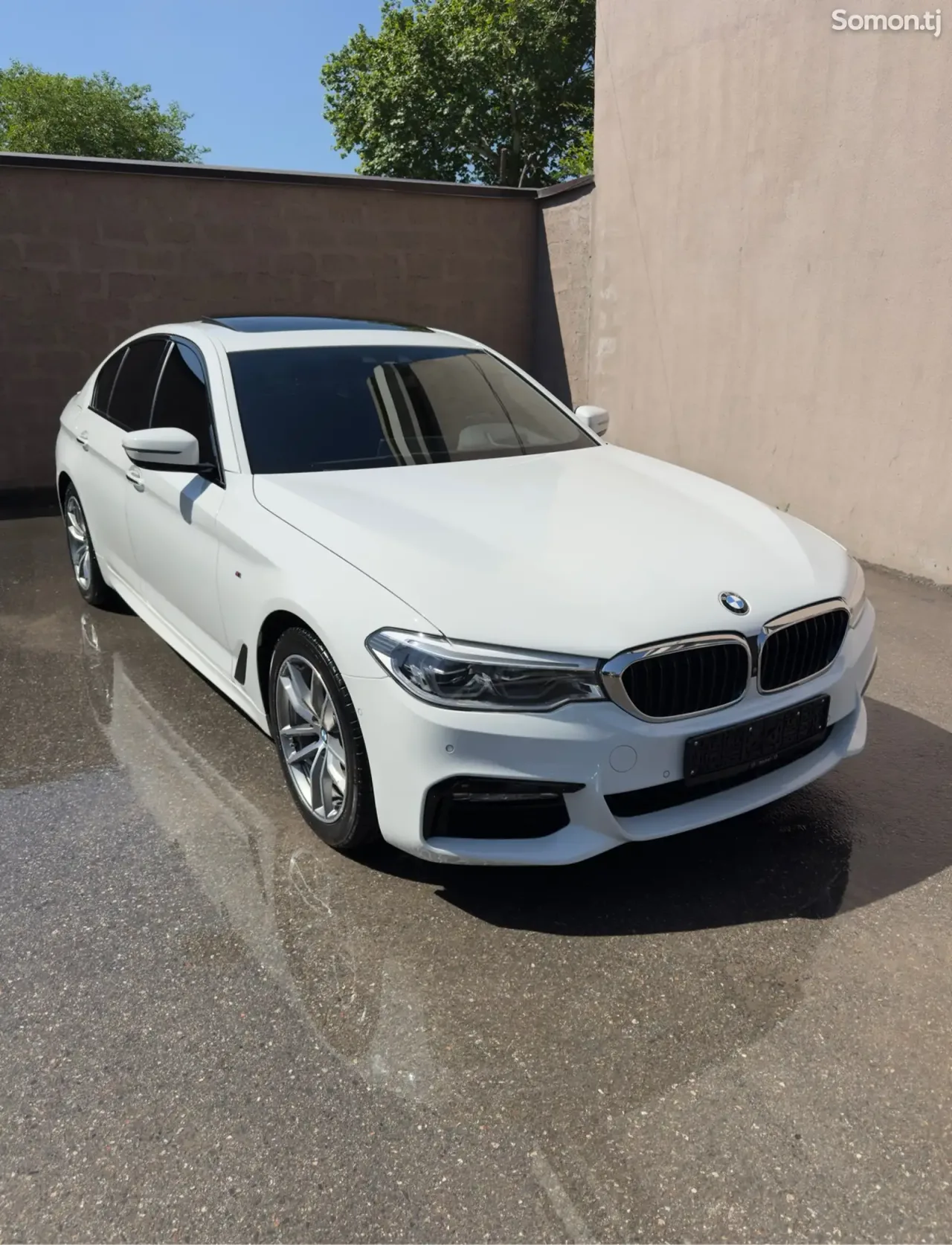 BMW 5 series 2017 · 2.0 AT