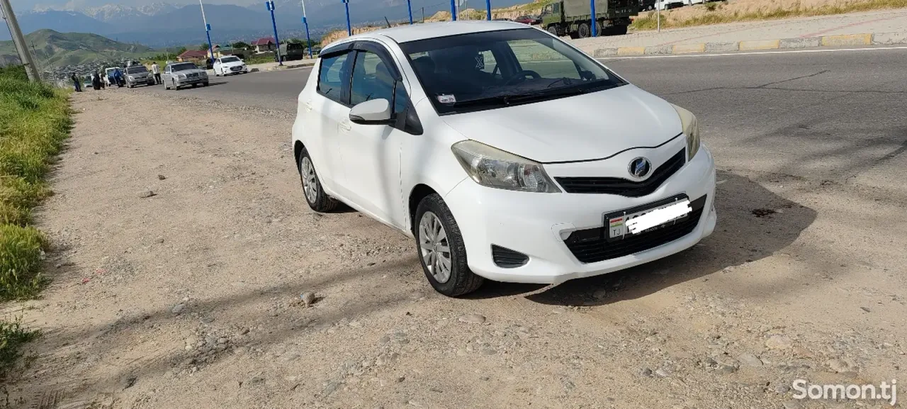 Toyota Vitz 2012 · 1.3 AT