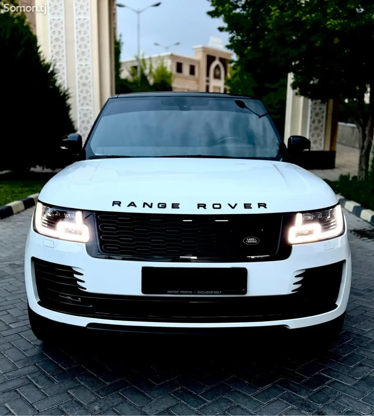 Land Rover Vogue 2015 · 4.4 AT