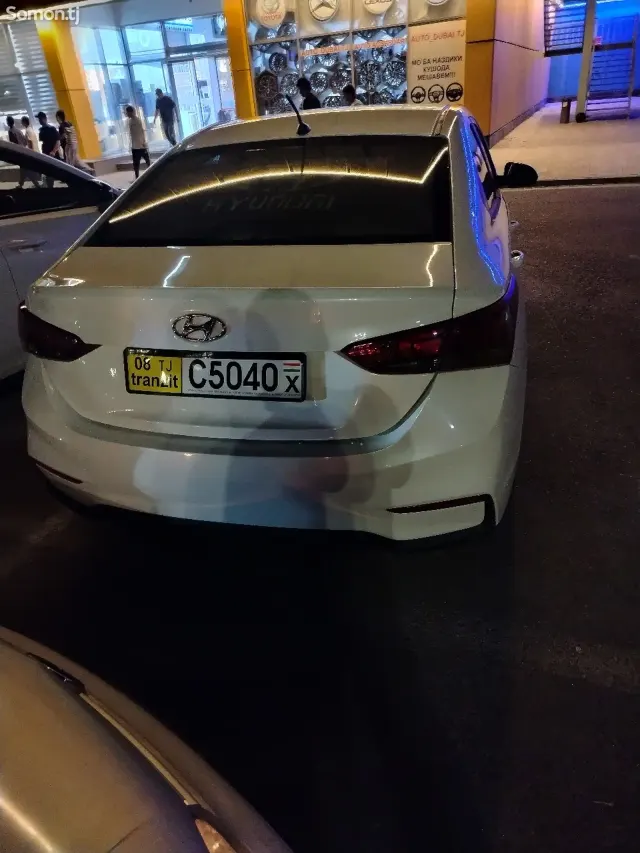 Hyundai Accent 2018 · 1.6 AT