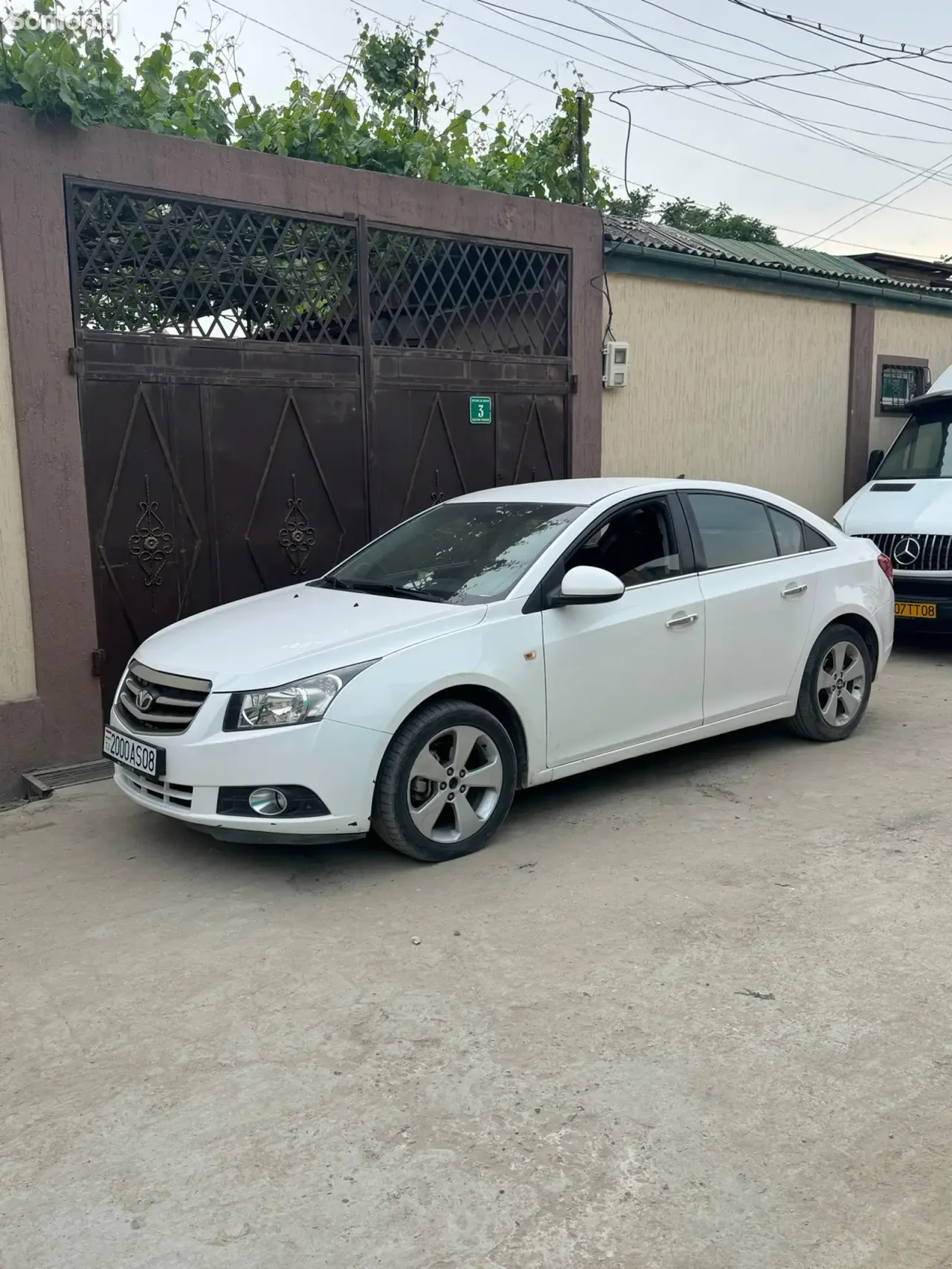 Chevrolet Cruze 2010 · 1.8 MT