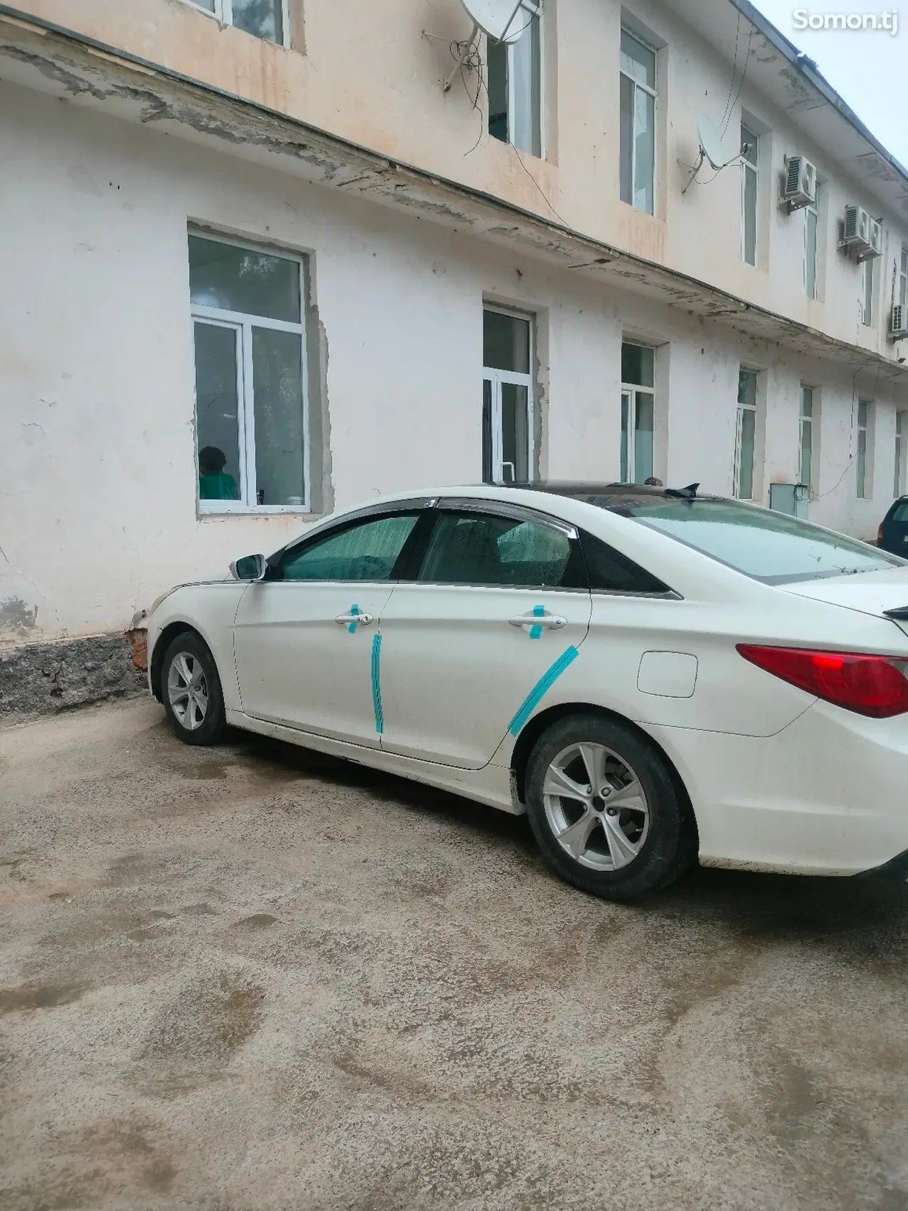 Hyundai Sonata 2011 · 2.0 AT