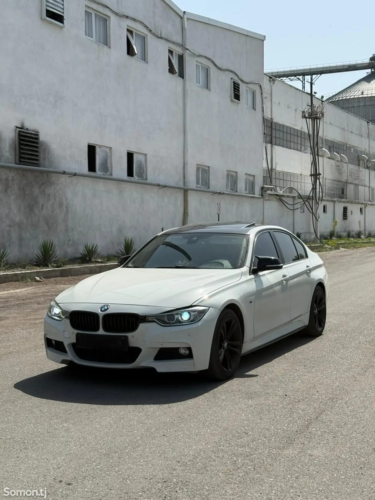 BMW 3 series 2014 · 2.0 AT