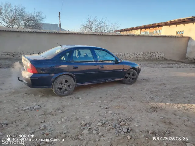 Opel Vectra B 1999 · 1.8 MT