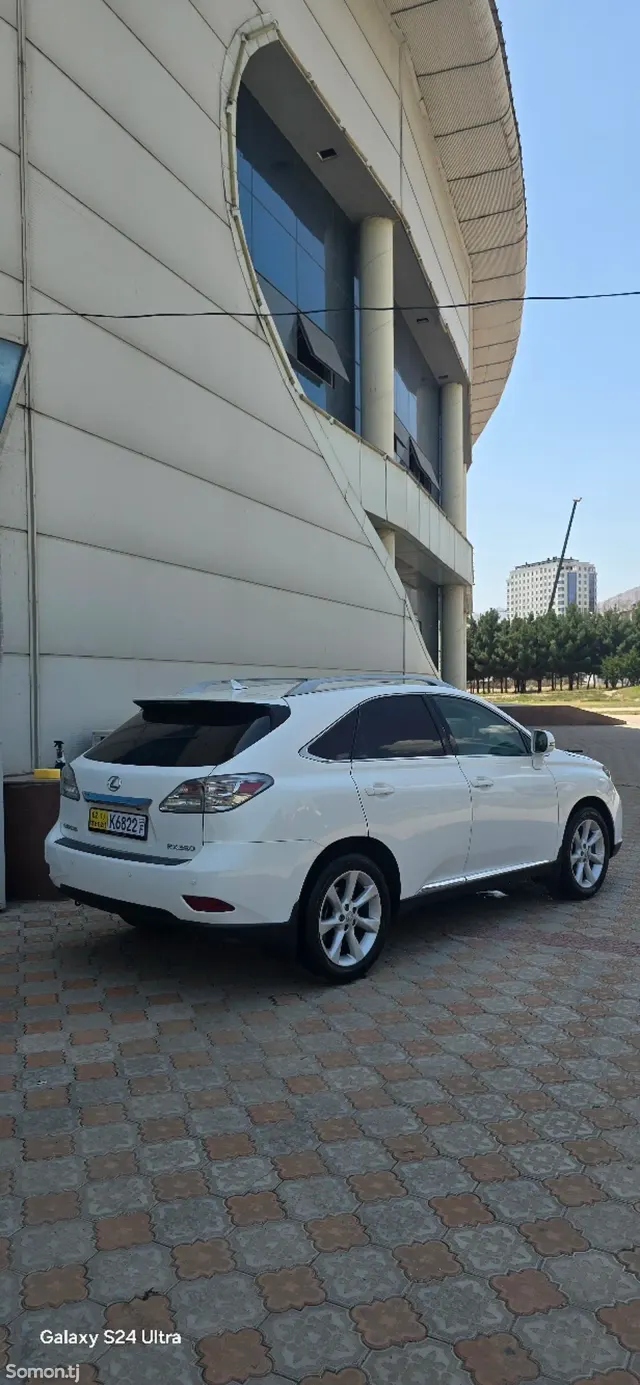 Lexus RX series 2011 · 3.5 AT