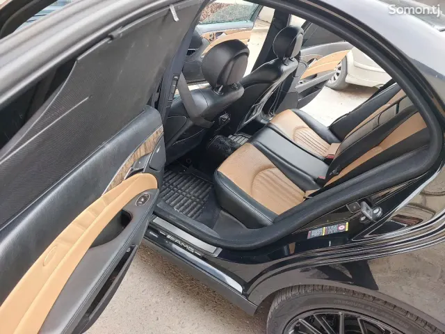 Mercedes-Benz E class 2007 · 3.5 AT