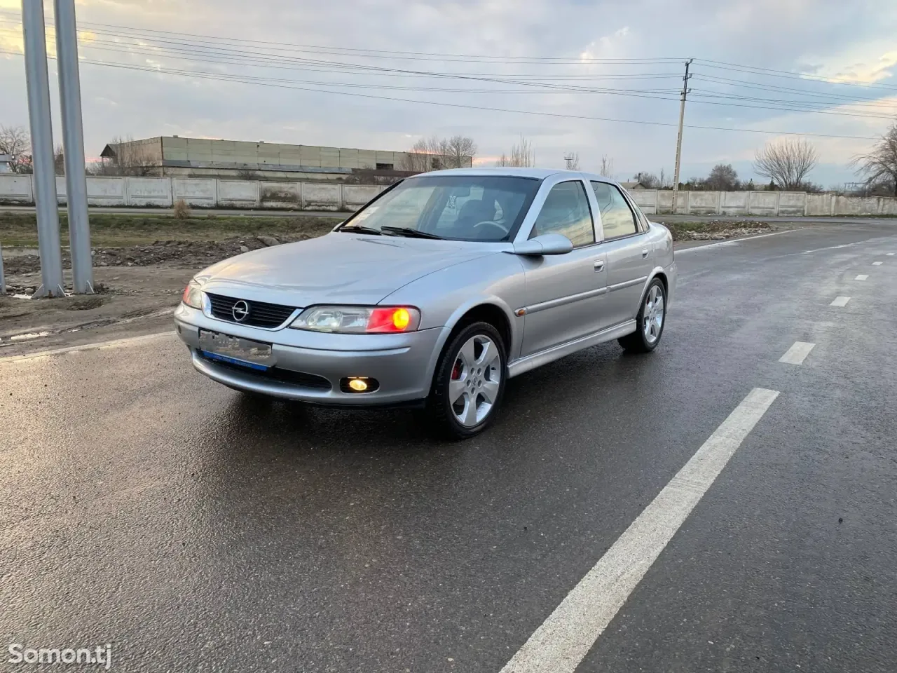 Opel Vectra B 2000 · 1.6 MT
