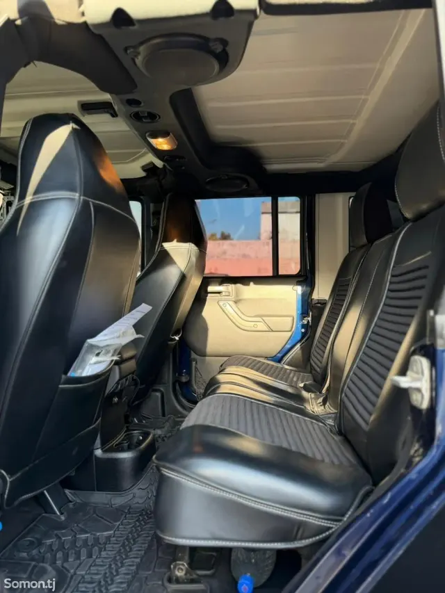 Jeep Wrangler 2013 · 3.6 AT