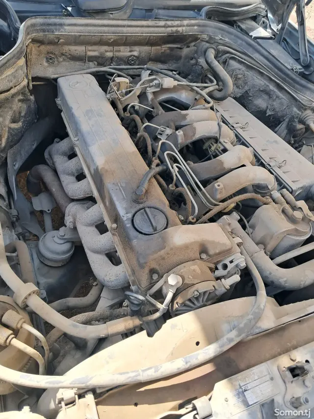 Mercedes-Benz W124 1991 · 2.2 MT