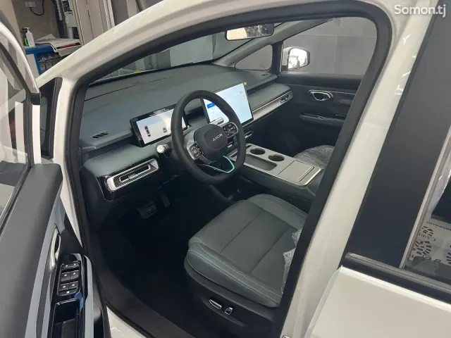 GAC Aion Y 2025 · 2.2 AT