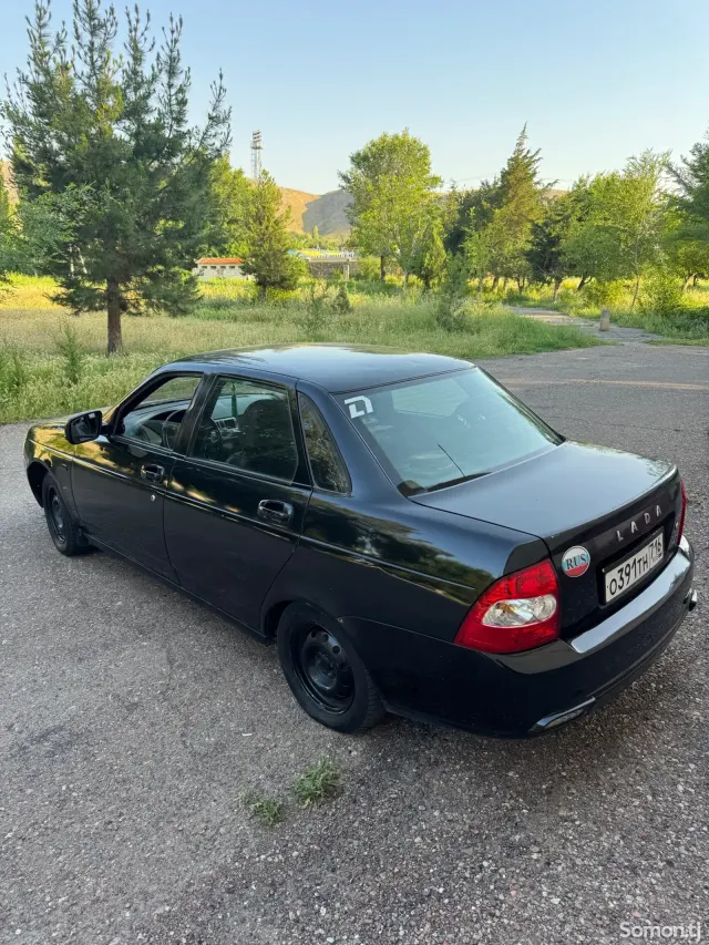 Lada (ВАЗ) Priora 2010 · 1.6 MT