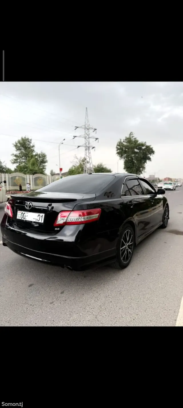 Toyota Camry 2011 · 2.5 AT