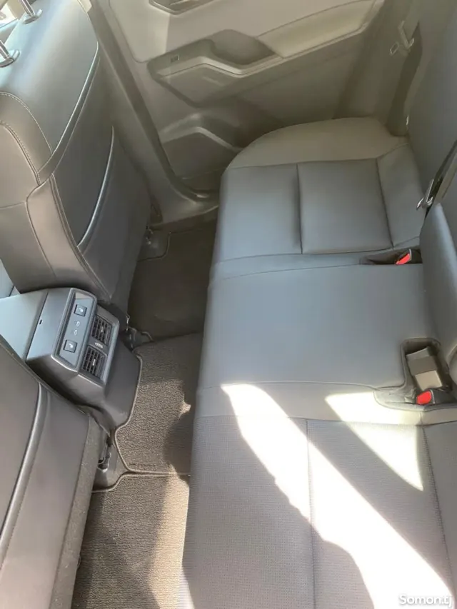Toyota RAV 4 2026 · 2.5 AT