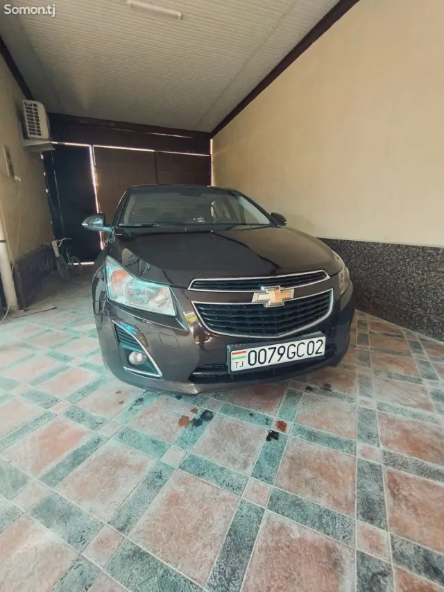 Chevrolet Cruze 2014 · 1.8 AT