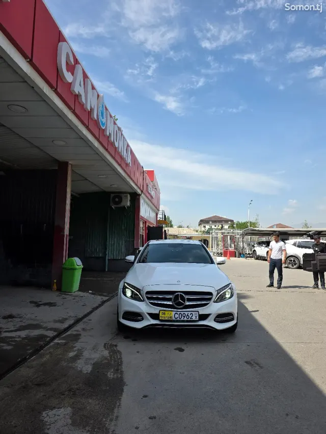Mercedes-Benz C class 2015 · 2.2 AT