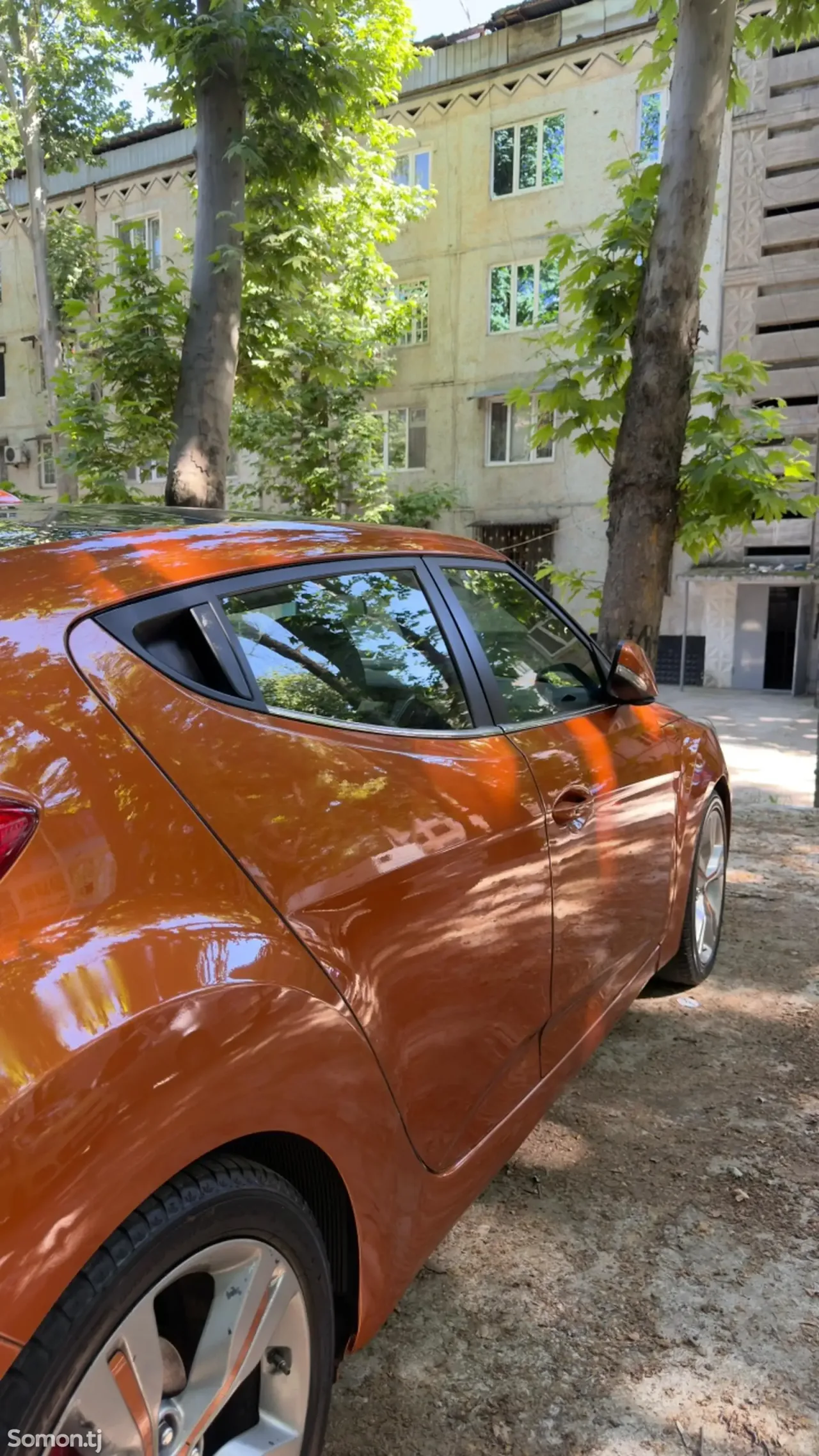 Hyundai Veloster 2012 · 1.5 AT