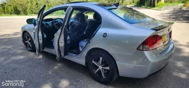 Honda Civic 2009 · AT