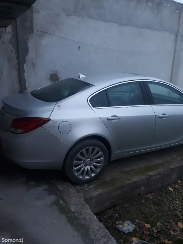 Opel Insignia 2011 · 2.4 AT