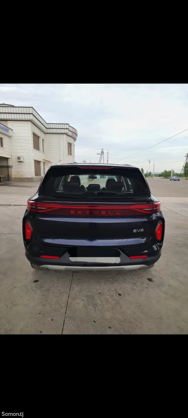 Skyworth EV6 2022 · 3.0 AT