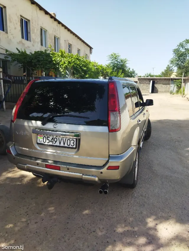 Nissan X-Trail 2004 · 2.5 AT