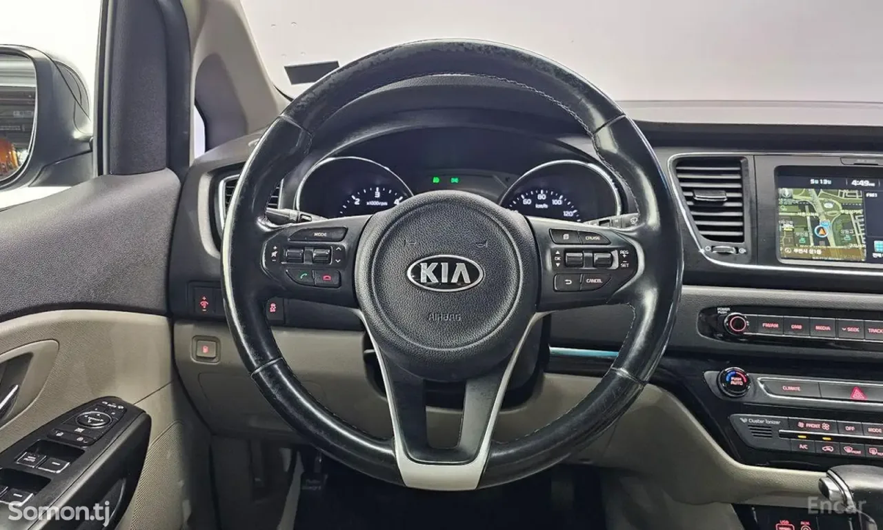 Kia Carnival 2016 · 2.2 AT