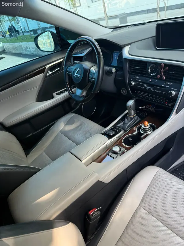 Lexus RX series 2017 · 3.5 AT