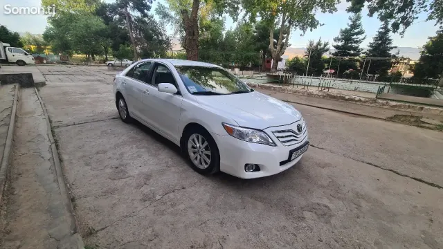 Toyota Camry 2010 · 2.5 AT