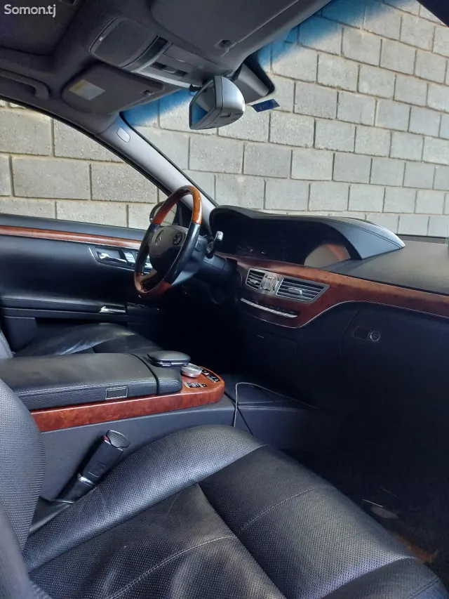 Mercedes-Benz S class 2006 · 3.5 AT
