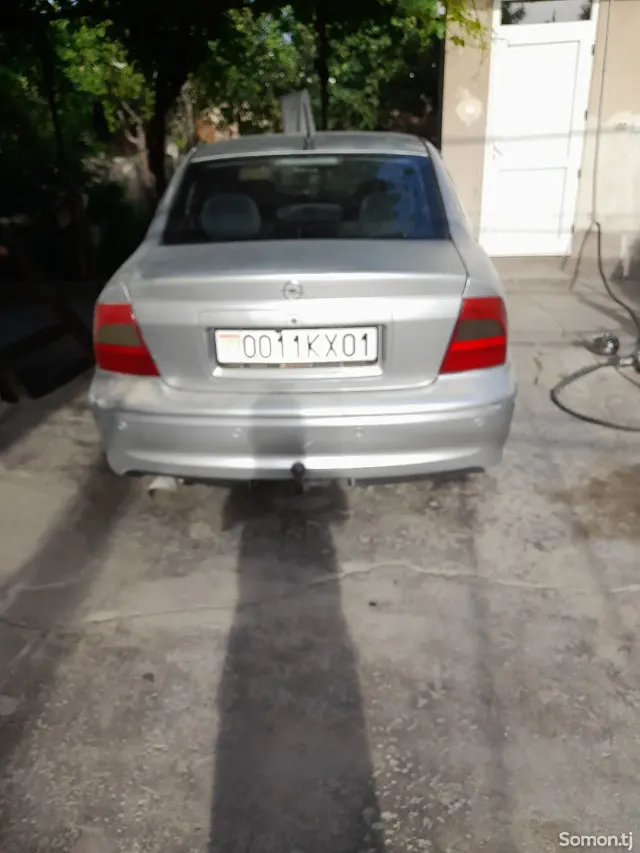 Opel Vectra B 2001 · 1.8 AT