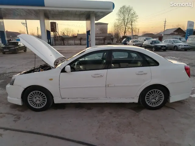 Chevrolet Lacetti 2006 · 1.6 AT