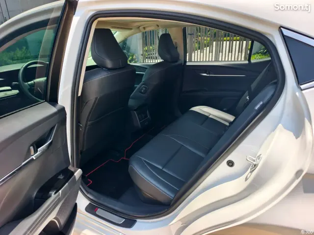 Toyota Camry 2026 · 2.0 AT