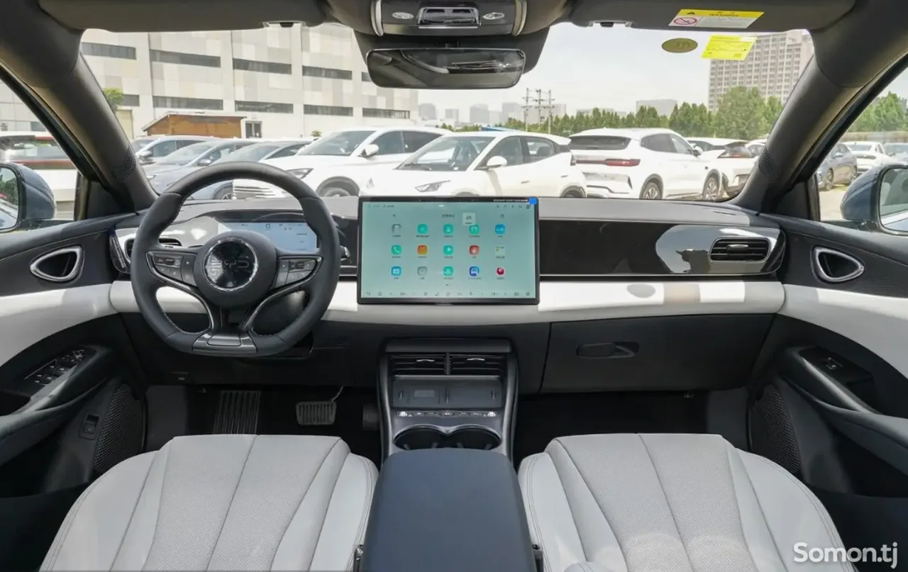 BYD Seal 2025 · AT