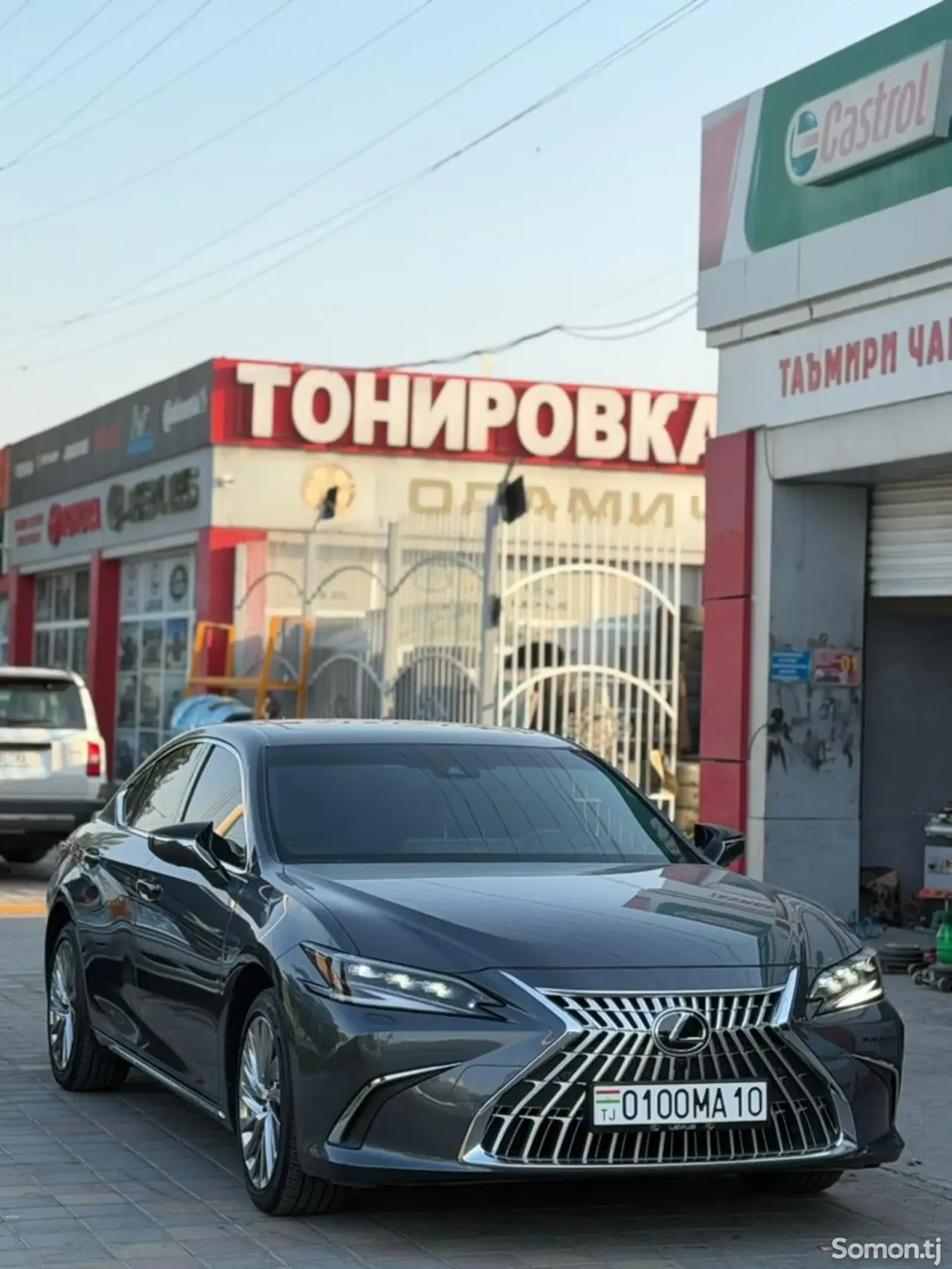 Lexus ES series 2025 · 2.5 AT
