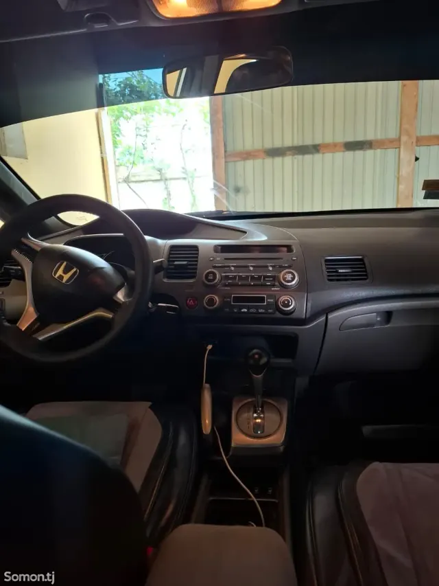 Honda Civic 2007 · 1.8 AT