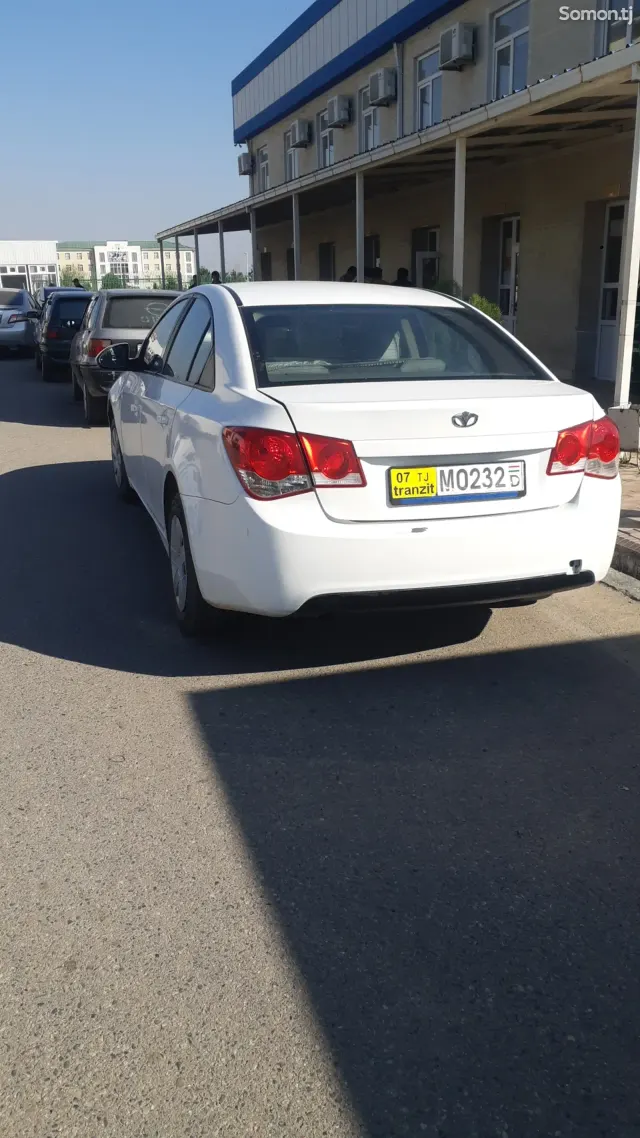 Chevrolet Cruze 2009 · 1.6 AT