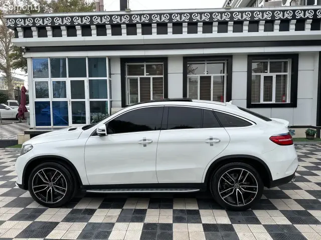 Mercedes-Benz GLE class 2017 · 3.5 AT
