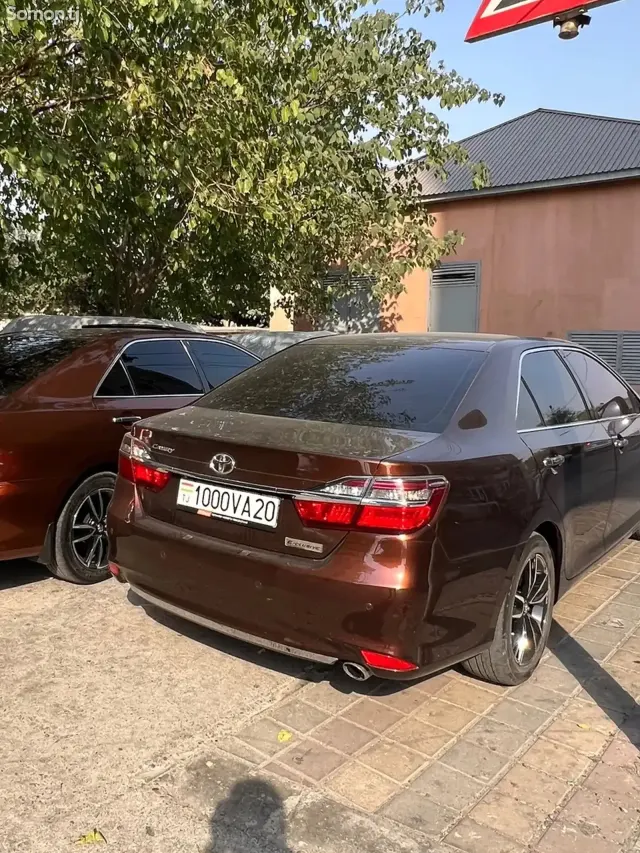 Toyota Camry 2016 · 2.5 AT