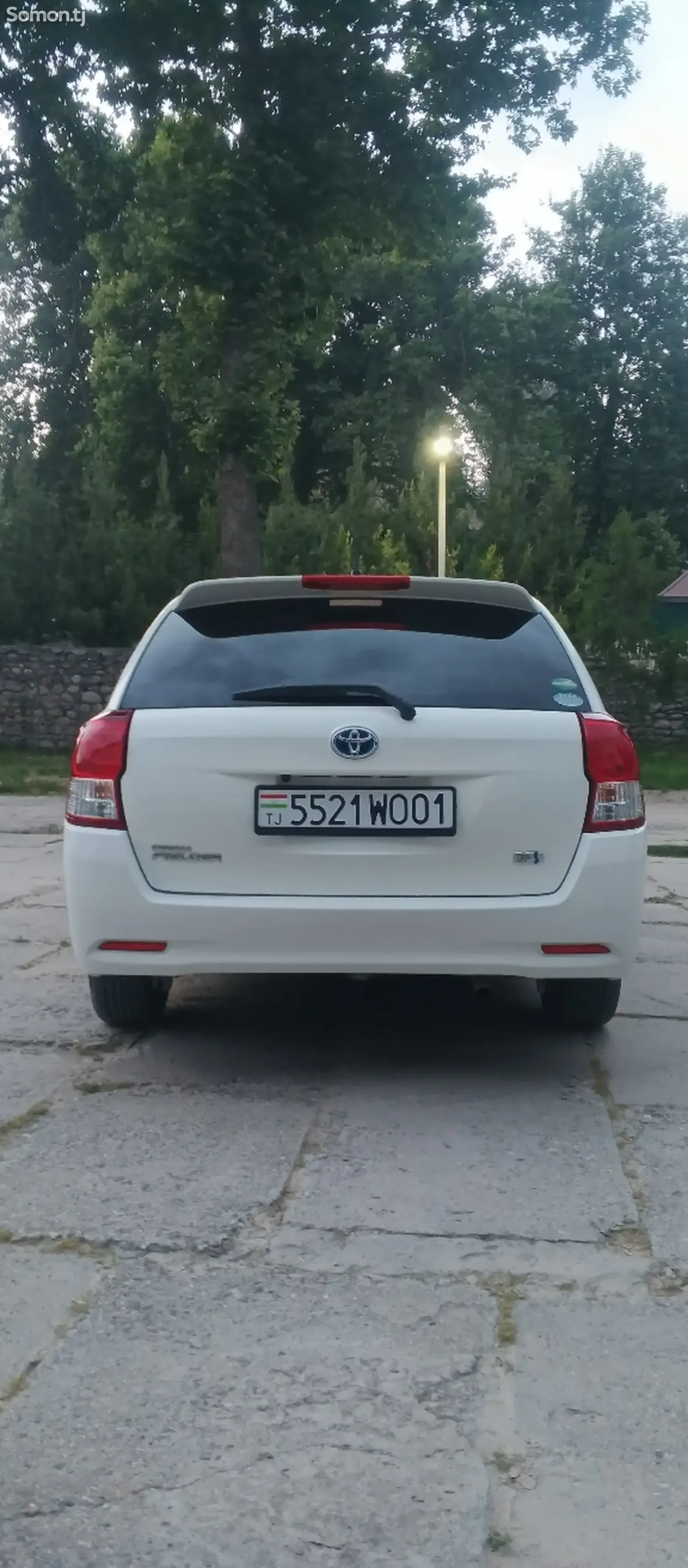 Toyota Fielder 2014 · 1.5 AT
