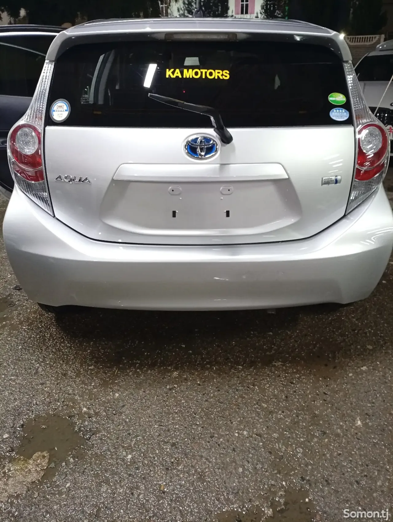 Toyota Aqua 2014 · 1.5 AT