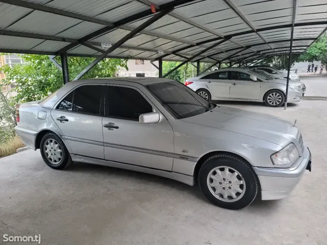 Mercedes-Benz C class 1999 · 1.8 AT