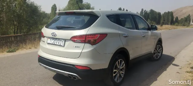 Hyundai Santa Fe 2015 · 2.0 AT