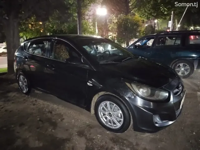 Hyundai Solaris 2014 · 1.6 AT