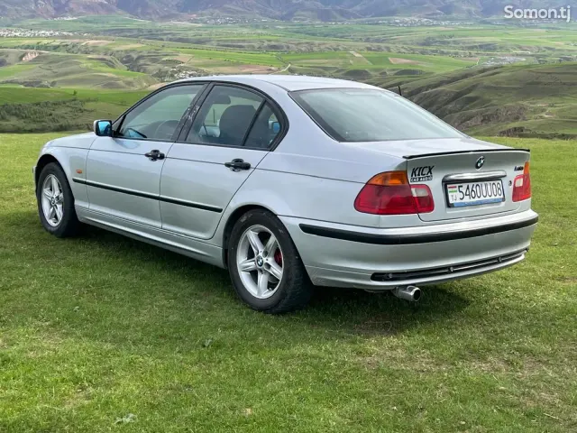 BMW 3 series 2000 · 1.8 MT
